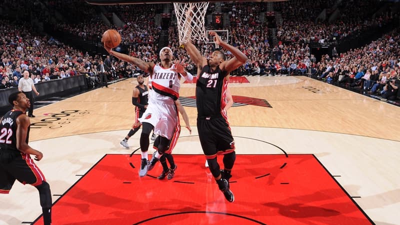 Damian Lillard (Portland) au duel avec Hassan Whiteside (Miami)