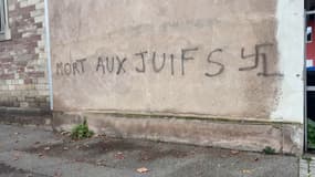 Des tags antisémites ont été retrouvés à Strasbourg, près de l'école maternelle Vauban, le 3 novembre 2023.
