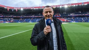 Michel Montana a laissé sa place de speaker la saison dernière après 26 ans de bons et loyaux services, pour le premier match de la saison 2024-2025, Miguel Derennes sera mis à l'essai. 