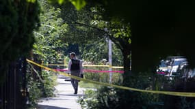 Un policier sur une scène de crime dans l'Illinois, le 6 juillet 2024