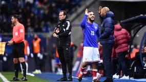 Thierry Henry salue Rayan Cherki lors du match France-Etats-Unis (2-2, amical), le 25 mars 2024