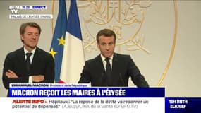 Devant les maires, Emmanuel Macron affirme vouloir "une nation forte et une République fière"