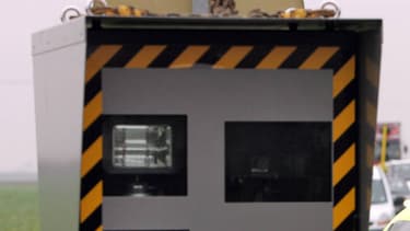 800 automobilistes ont été flashés entre le 16 août, 15h55 et le 17 août, 11 heures, car un radar n'a pas été recalibré à la bonne limitation de vitesse à la fin d'un chantier.