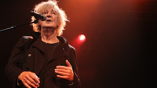 Jacques Higelin sur scène en novembre 2011