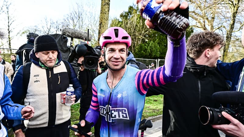 Dylan Groenewegen en train de celebrer apres sa victoire sur le Tour de Bruges 2026 le 25 mars 2026 2278760