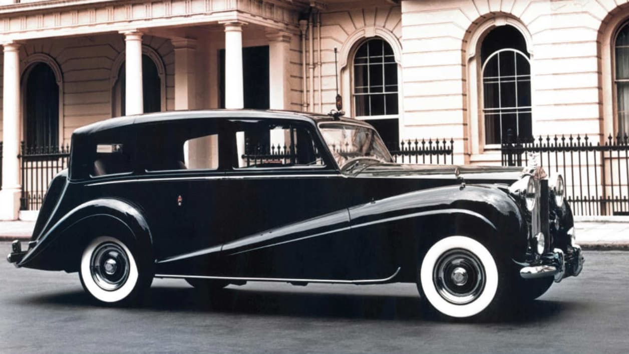 La quatrième génération de Phantom, dont une des propriétaires est la Reine d'Angleterre. La quatrième génération de Phantom, dont une des propriétaires est la Reine d'Angleterre.