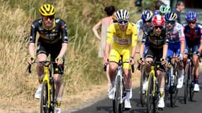 Matteo Jorgenson, Tadej Pogacar et Jonas Vingegaard sur la 10e étape du Tour de France 2025