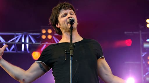 Bertrand Cantat est de retour sur scène, à l'occasion d'une tournée qui débute vendredi.