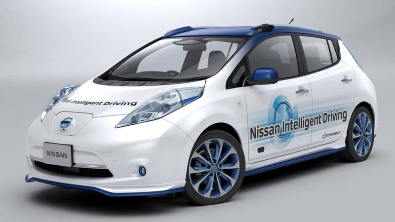 Le prototype autonome de Nissan Leaf commence ses phases de tests sur le bitume.