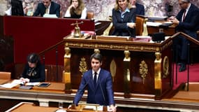 Le Premier ministre Gabriel Attal devant l'Assemblée nationale à Paris, le 30 janvier 2024.