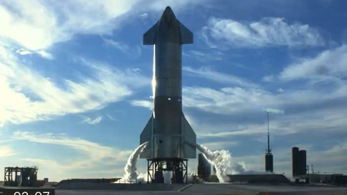 La fusée SN8 (Starship serial number 8) avant le décollage