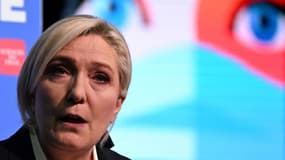 La candidate RN à la présidentielle Marine Le Pen, le 17 mars 2022 à Paris