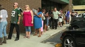 File d'attente devant un bureau de vote en Floride