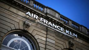 Air France tente de renouer le dialogue avec ses partenaires sociaux