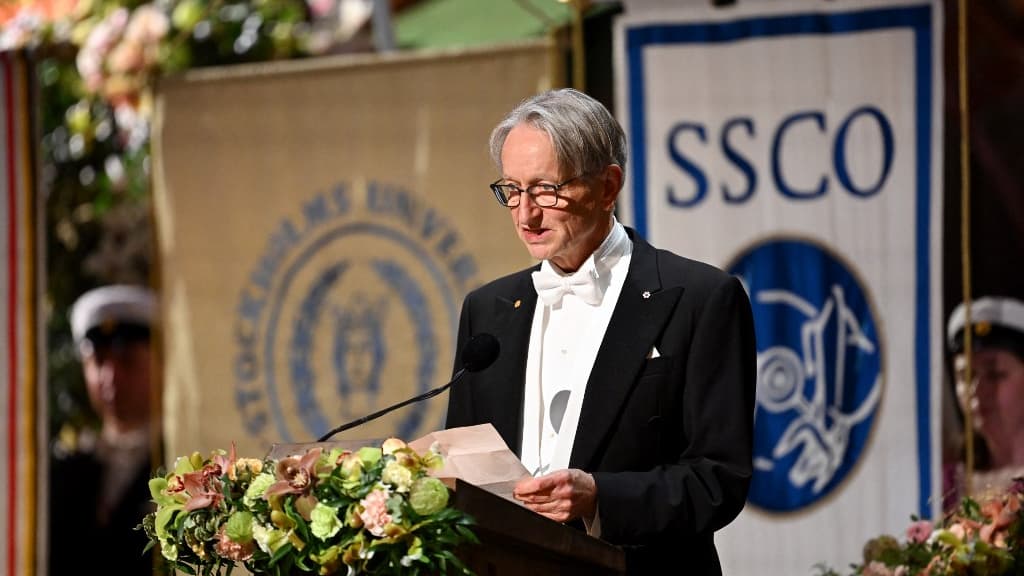 Geoffrey Hinton Geoffrey Hinton