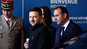 Volodymyr Zelensky aux Invalides ce vendredi 7 juin accueilli par le ministre des Armées Sébastien Lecornu. 