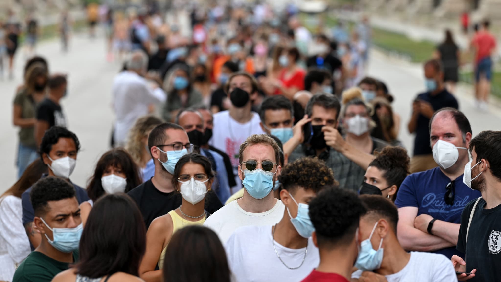 Confiance dans les vaccins, lien familial: pourquoi l'Espagne parvient