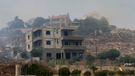 A Adaïsseh, près de la frontière israélienne. Deux soldats libanais ont été tués et cinq autres ont été blessés dans une attaque israélienne contre un poste de l'armée près de ce village du Sud-Liban. /Photo prise le 3 août 2010/REUTERS/Karamallah Daher