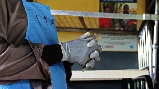 Une infirmière ougandaise, chargée de soigner des patients atteints d'Ebola (illustration)