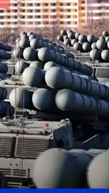 Kim Jong-un a inauguré une nouvelle arme à capacité nucléaire