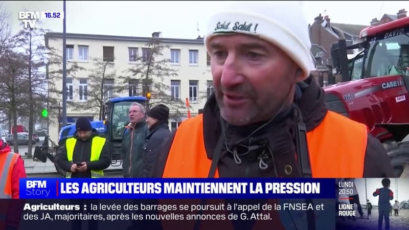 On vient ici pour montrer qu'on est toujours présents: Malgré la levée des barrages, des agriculteurs restent mobilisés à Saint-Quentin (Aisne)