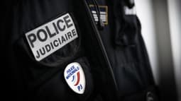 Un badge de Police Judiciaire à Rouen, dans le nord-ouest de la France, le 13 juin 2024. 