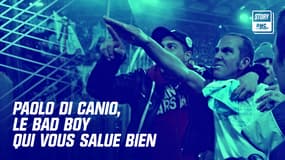 Paolo Di Canio (à droite) adresse son salut aux supporters de la Lazio après le derby contre la Roma en janvier 2005