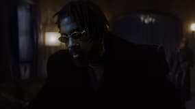 Damso dans le clip de son morceau "Chrome", sorti le 1er novembre 2024.