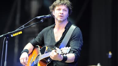 Bertrand Cantat sur la scène des Vieilles Charrues à Carhaix (Finistère) le 19 juillet 2014