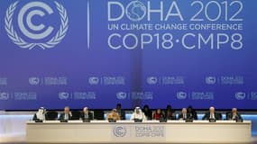 A Doha, près de 200 pays se sont mis d'accord samedi, après de difficiles discussions, pour prolonger jusqu'en 2020 la durée de vie du protocole de Kyoto et poursuivre ainsi la lutte contre le réchauffement climatique. /Photo prise le 26 novembre 2012/REU