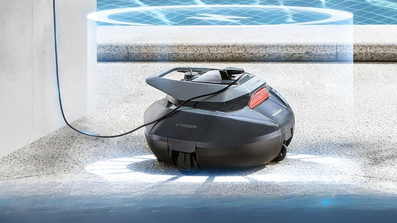 Remisé, ce robot-piscine ultra-efficace est à saisir pour rendre propre votre piscine