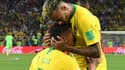 Thiago Silva et Neymar après la victoire face à la Serbie