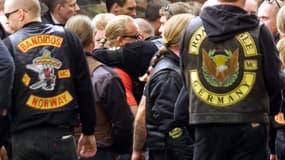 Des membres du gang de motards Bandidos réunis pour les funérailles d'un membre danois tué en 1999.