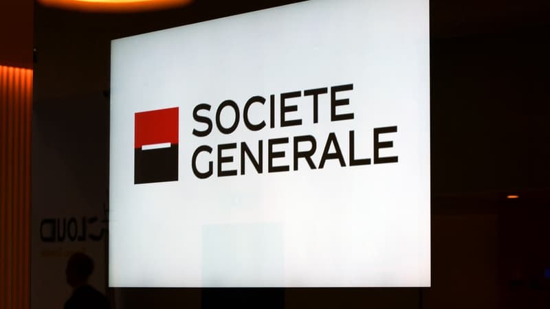 Société Générale prévoit en France la suppression de 360 postes dans les fonctions "back-office" et 170 autres au siège et dans les fonctions transverses au sein du réseau commercial de ses agences.