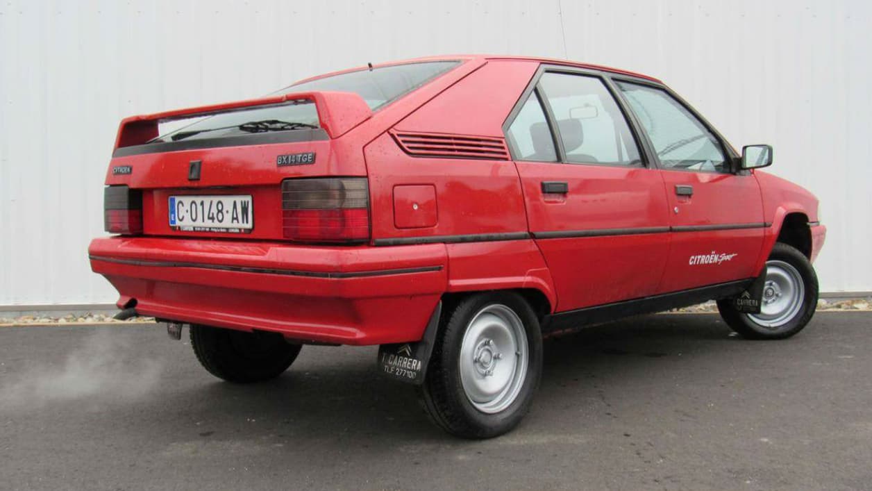 Une couleur rouge qui va à merveille à cette BX.
