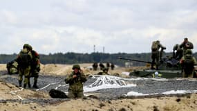 Des troupes militaires russes et biélorusses dans des exercices militaires conjoints Zapad-2021 à Brest (Biélorussie) le 14 septembre 2021.