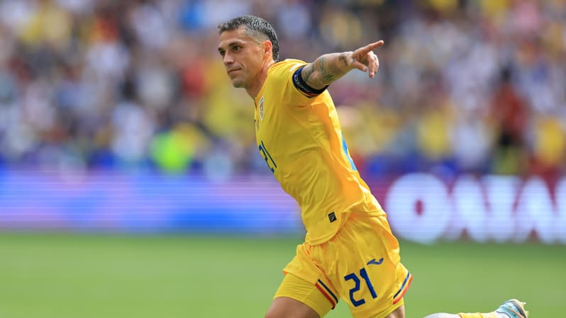 Nicolae Stanciu buteur avec la Roumanie contre l'Ukraine