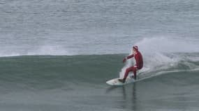 Le père Noël a affronté les vagues d'Hossegor ce week-end