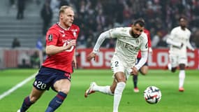Mitchel Bakker face à Ali Abdi lors de Lille-Nice le 17 janvier 2025
