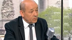 Jean-Yves Le Drian, le ministre de la Défense, appelle Jérôme Cahuzac à ne pas tenter de nouveau mandat électoral.