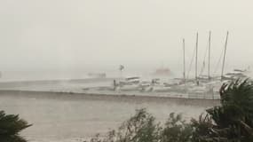 Tempête Amélie : sauvetage en cours sur le bassin d'Arcachon - Témoins BFMTV