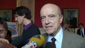 Départementales: Alain Juppé salue le rôle de Nicolas Sarkozy au sein de la droite