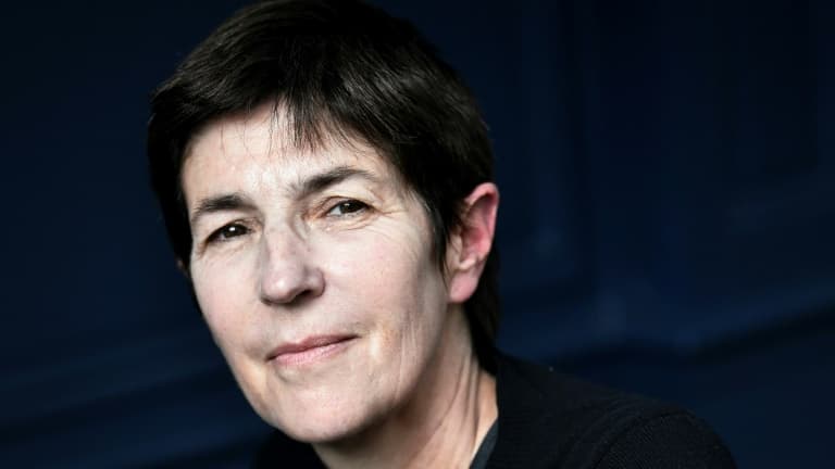 Christine Angot remporte le prix Médicis pour "Le Voyage dans l'Est", le 26 octobre 2021 à Paris