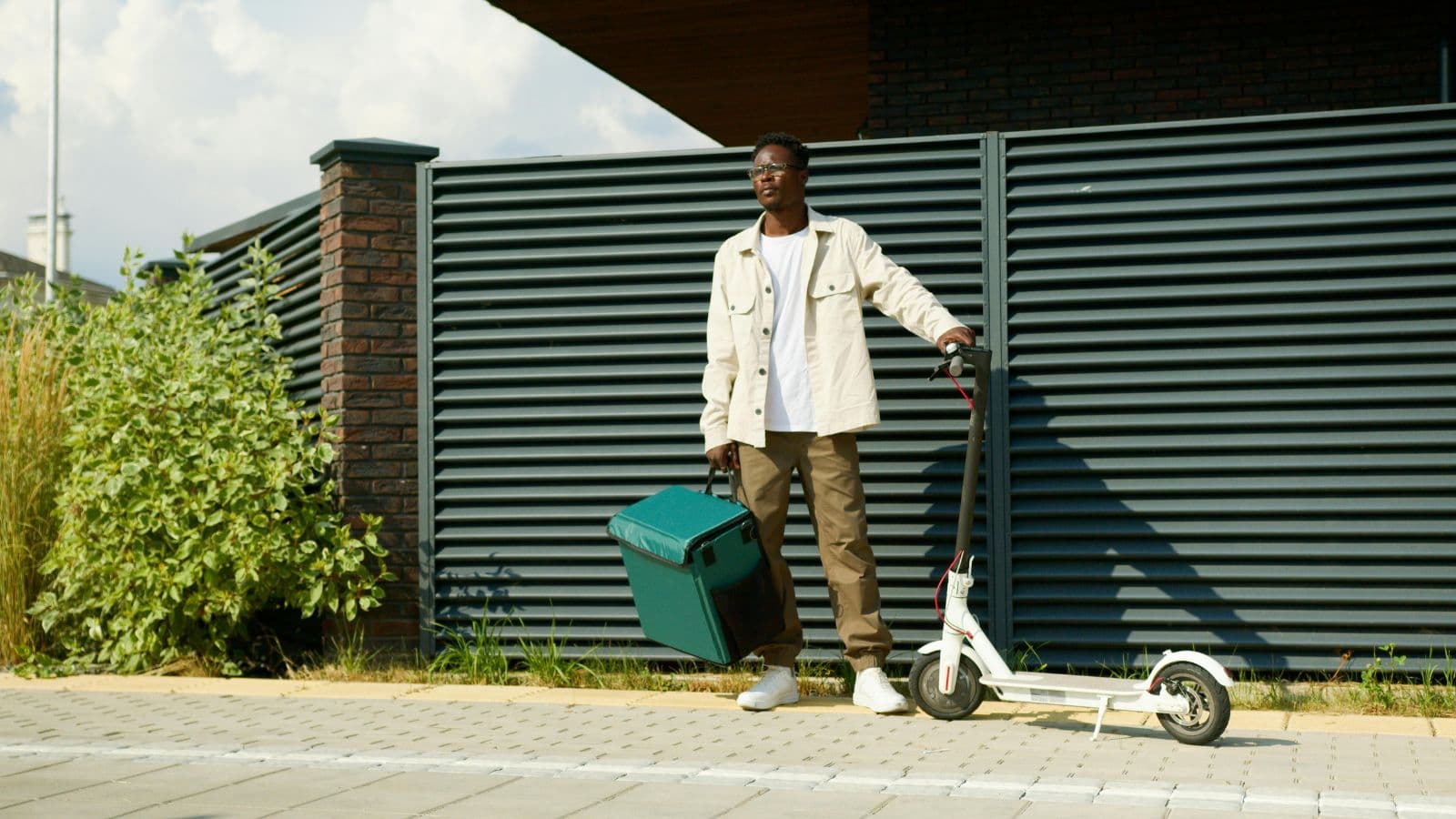 Top 7 des trottinettes électriques pliantes à petit prix : facilitez vos déplacements quotidiens pour moins de 350 € Top 7 des trottinettes électriques pliantes à petit prix : facilitez vos déplacements quotidiens pour moins de 350 €