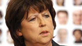 Martine Aubry, premier secrétaire du Parti socialiste, a déclaré que Nicolas Sarkozy resterait le président du "payer plus et gagner moins" en dépit de ses nouvelles promesses. /Photo prise le 5 avril 2011/REUTERS/Benoît Tessier
