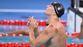 Le nageur italien Martinenghi après la finale du 100 mètres hommes à Nanterre le 28 juillet 2024