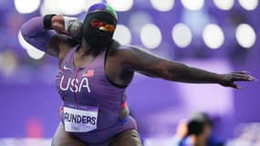 La lanceuse de poids américaine Raven Saunders et son masque, JO de Paris 2024, 8 août 2024