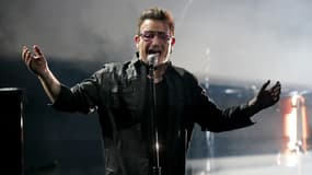 Bono juste avant son accident aux Bambi awards, à Berlin, le 13 novembre 2014.
