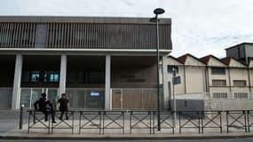 Entrée du collège Rosa Parks, à Marseille, en décembre 2014