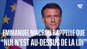 Emmanuel Macron “comprend l’émotion des policiers” tout en rappelant que “nul en République n’est au dessus-de la loi” 